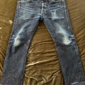 Classic Indigo Straight Men's Jeans